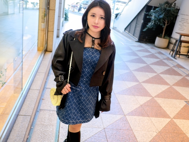 【肉感エロ人妻の禁断不倫】『ダメ…でも気持ちいい…』肉厚マ●コが肉棒を貪る！！人妻の色気とエロさが爆発する濃厚セックスで乱れまくる！！♡