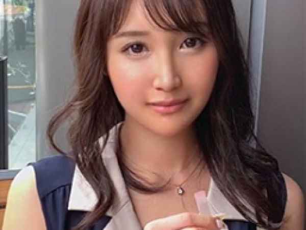 【清楚系お姉さんの淫乱覚醒】スレンダー美尻の素人娘がエロキスで発情！ハメ撮りで華奢な体を激しく突かれ、膣奥アクメ連発！清楚な見た目とのギャップがヤバい！猛烈ピストンで感じまくる姿はエロすぎる！