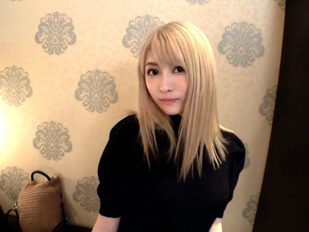 【色白ギャルと濃厚プレイ】『もっと…激しくして…』美白肌の美少女ギャルがねっとりエロい！白ギャルの美ボディが乱れまくる！濃厚なセックスで感じまくり、ギャル語全開の喘ぎ声が最高にそそられる！！