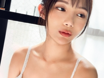 【巨乳美少女の快感デビュー】『気持ち良すぎる…』アイドル顔負けの美少女がチンコの虜に！ねっとりピストンで悶絶＆感じまくり！美巨乳揺らして乱れまくる姿は必見♡