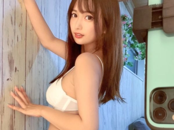 【三十路ビッチ妻の性欲】『誰でもいいから…』欲求不満な人妻が、クンニ＆電マオナニーで大胆に乱れる！生チンを求めて不倫セックスに溺れる、超絶エロい奥様の淫乱プレイ！！