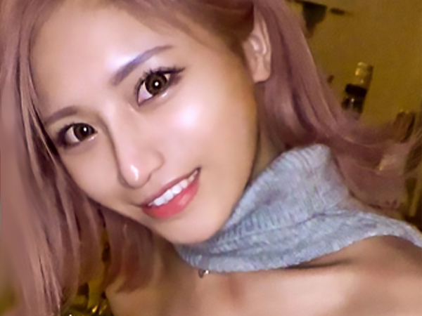 【夜遊びギャルの淫乱夜勤】『あんっ…そこ気持ちいい…』バーで働く巨乳ギャルのパイパンおマンコをクンニ責め！後ろからガンガン突かれて、ギャル語全開で感じまくる！巨乳揺らして乱れまくる夜遊び美女にメロメロ！♡