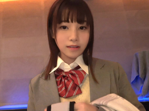 【ロリっ娘の危険な遊び】『おじさん、気持ちいい…』無邪気な美少女が年上チ○ポに夢中！従順なご奉仕のご褒美は、激しいピストンでオマ○コを責められ、快感に悶える姿がたまらない！！