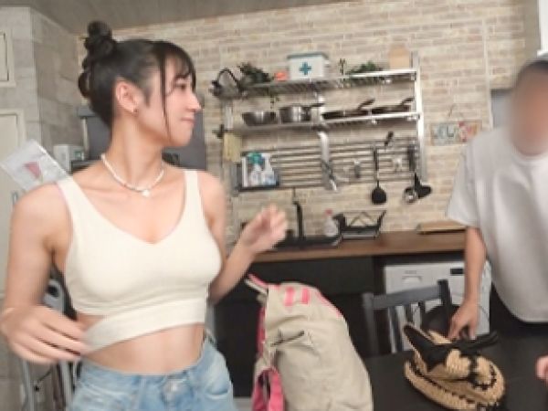 【彼氏がいるのに…】『ダメ…彼氏に悪いから…』スレンダー美女が彼氏の目の前で他人棒にメロメロ！彼氏じゃ味わえない快感に悶絶し、禁断の絶頂を迎えちゃう！！