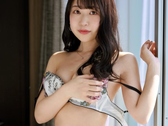 【美尻お姉さんに誘惑されて】『もっと奥まで…』エッチなボディのキュートなお姉さんに欲情！バックで激しく突かれ、感じまくる姿がエロすぎる！おマンコをズボズボされ、淫乱モード全開！