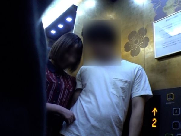 【JDカップルの秘密の夜】『バレちゃダメ…』現役女子大生モデルカップルを盗撮！ホテルで繰り広げられるちっぱい美乳と敏感マンコのラブラブセックスを完全撮影！スリル満点のエロ動画！