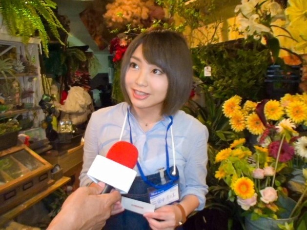 【デカパイJDの裏バイト】『お花屋さんなのに…こんなことしちゃダメなのに…』ノリノリでエッチしちゃう素人女子大生！デカパイ揺らして感じまくる姿がエロすぎる！H大好きな本性をさらけ出し、チ●ポに夢中になる姿がたまらない♡