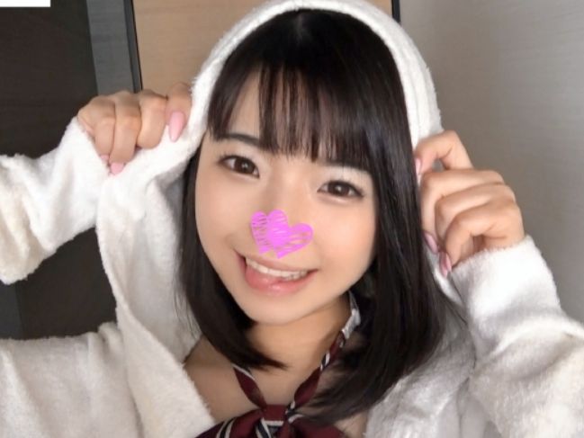 【ロリ制服美少女��つぶらな瞳の無垢な少女、オマ●コいじられ大興奮！立ちバックで激しく突かれ、絶叫しながらイキまくる姿がたまらない！！♡