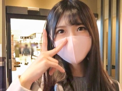 【おバカだけどエロは天才】『気持ちいい～！』頭はちょっと弱めだけどSEXは超絶上手いパイパン美少女♡つるつるオマ○コにちんちん挿入され、アホみたいに感じまくる！