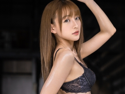 【スレンダー美女の痙攣絶頂】『ダメ…イッちゃう！』めちゃカワボディの彼女が、焦らしプレイで感度MAX！おマンコをぐちょぐちょに濡らし、激しく責められるたびに痙攣しまくる！可愛い顔してエッチな姿がたまらない！♡