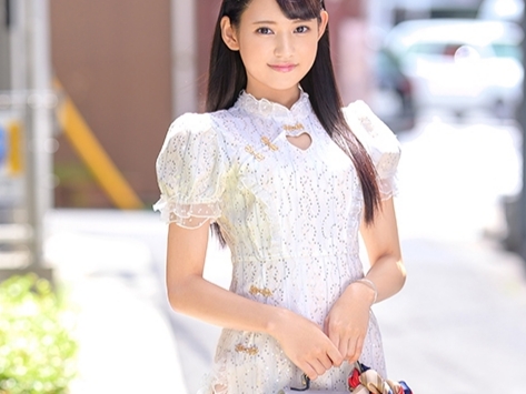 【素人宅訪問】『うみのカラダ、好きにしていいよ…』スレンダー美少女が一般男性と濃厚セックス！素人チンポに夢中な美少女の喘ぎ声がエロすぎる！♡