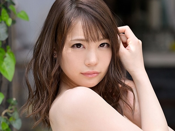 【美少女にザーメンぶっかけ】可愛い顔にドロドロ精子をたっぷり！背徳感MAXの3Pで感じまくる姿に興奮必至！最後は濃厚な顔射でフィニッシュ！