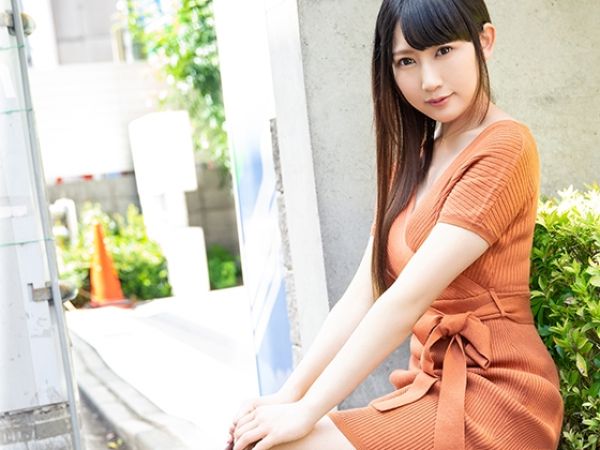 【アイドル級メイドカフェ店員】『お客様、ご主人様…♡』パイパン美少女が素人男性宅でご奉仕プレイ！フェラから生ハメまで、自ら腰を振りまくるエロカワSEX！！