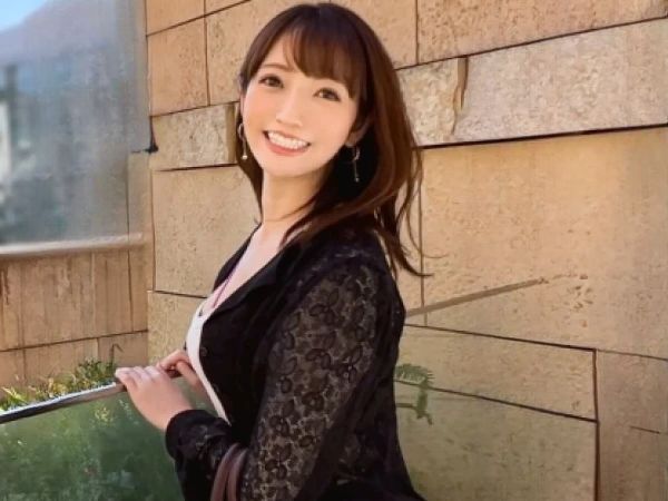 【女子大生NTR】『彼氏じゃなきゃダメなのに…』飲み会で泥酔した彼氏の横で、友達に寝取られちゃう！無防備な美乳ボディをまさぐられ、ウブなオマンコを激しく突かれて快楽に堕ちる…