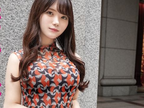 【若妻の危険な火遊び】『旦那じゃ物足りないの…』欲求不満な美巨乳若妻が他人棒に夢中！不倫の快感に溺れ、旦那には見せない淫乱な顔を曝け出す♥