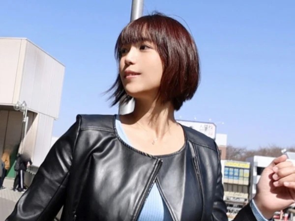 【不倫】旦那とのSEXだけじゃ足りない淫乱奥様っ！『当たってるよぉ///』旦那じゃ届かない最奥突かれて何度も絶頂するっ！