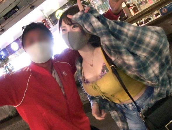 【ヤリマンギャルの本性】『彼氏？二人じゃ足りないの♡』マチアプで男漁りするデカ乳白ギャルをゲット！経験豊富な腰振り騎乗位で男を翻弄する淫乱ビッチ！
