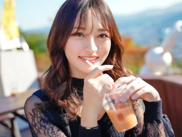 【温泉でヤリまくり♨】『気持ち良すぎる…』山奥の旅館で美少女と1泊2日のエッチ三昧！無毛マンコを激しく突き上げられ、痙攣しながらイキまくる温泉旅行！