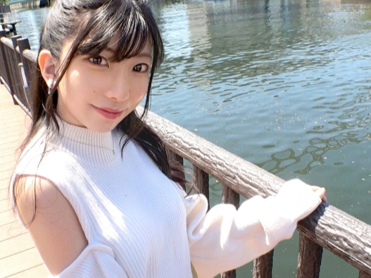 【美脚スレンダー美少女】キュートな女のコがチンコの快感に悶絶！膣内をゴリゴリ刺激され、感じまくりでヨガりっぱなし♥スレンダーボディが乱れるエロすぎるセックス！
