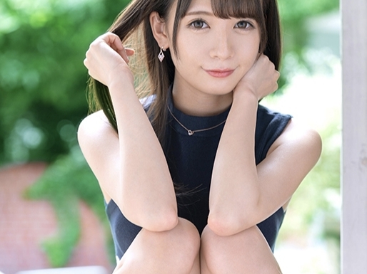 【生ハメ乱交】スレンダー美少女がエチエチな本領発揮！キュートな笑顔の裏で、白濁液が溢れ出す敏感おマンコを激しく突かれまくり！♡